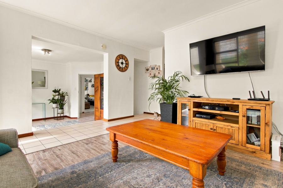 4 Bedroom Property for Sale in Heldervue Western Cape